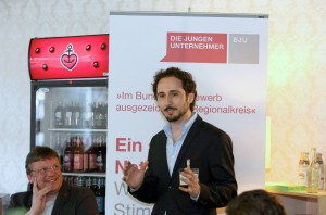 Paolo Anania vom Bund der Jungen Unternehmer (BJU) eröffnete die Klub-der-Gründer-Veranstaltung