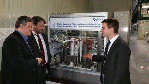 Andreas Rimkus MdB und Guido van den Berg MdL während ihres Besuchs im Forschungszentrum Jülich