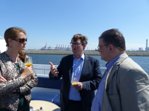 Andreas Rimkus MdB im Gespräch mit Andrea Terpstra (Hafen Rotterdam) und Thomas Boom (Büro Meines Holla & Partners)
